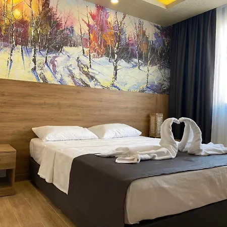 Golden World 4* אנטליה
