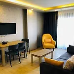 Golden World Apart-hotel 4*