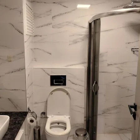 Aparthotel Golden World 4*