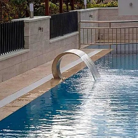Lägenhetshotell Golden World Antalya