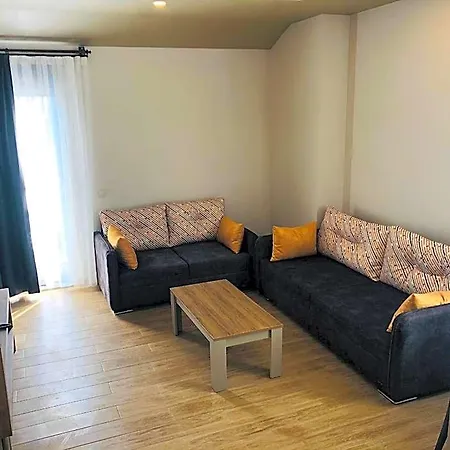 Golden World Aparthotel 4*