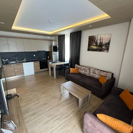 Golden World Aparthotel 4*