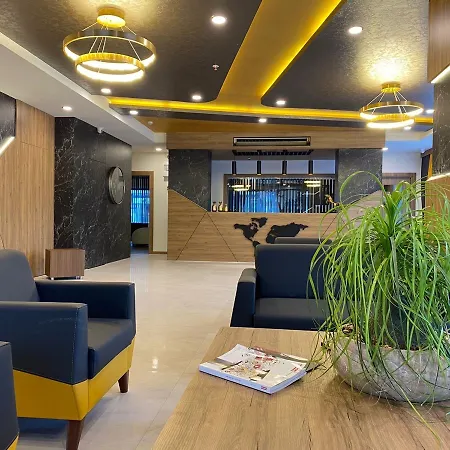 Golden World Aparthotel 4*