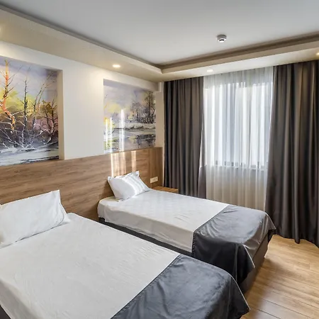 Aparthotel Golden World 4*