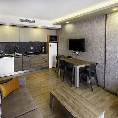 Aparthotel Golden World