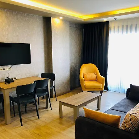 Golden World Aparthotel 4*