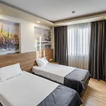 Lejlighedshotel Golden World 4*